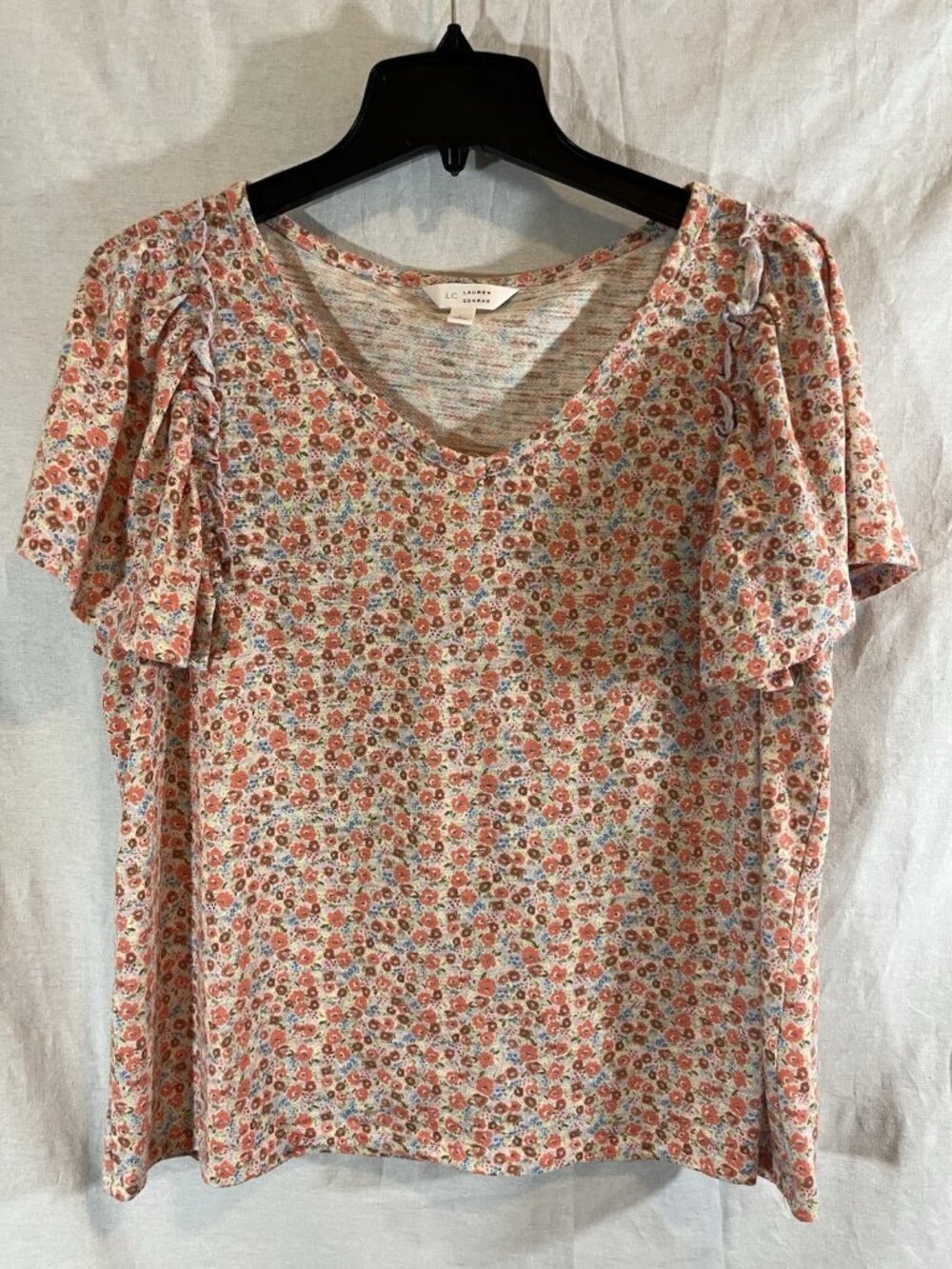 LC Lauren Conrad Women’s Large Pink Floral Short Sleeve Blouse